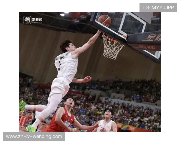 篮球比赛中“犯规控制与进攻延续的平衡处理”是否体现教练临场能力